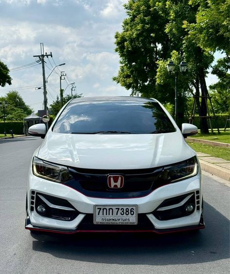 Honda City 2018 1.5 V Plus i-VTEC Sedan เบนซิน ไม่ติดแก๊ส เกียร์อัตโนมัติ ขาว รูปที่ 2