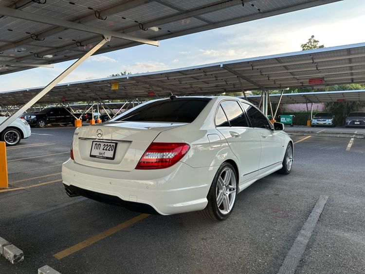 Mercedes-Benz C-Class 2012 C180 AMG Sedan เบนซิน ไม่ติดแก๊ส เกียร์อัตโนมัติ ขาว รูปที่ 4