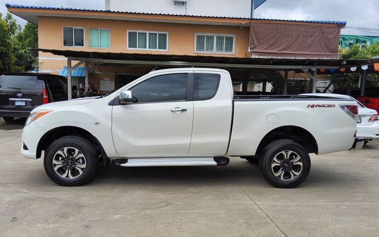 Mazda BT-50 Pro 2015 2.2 Hi-Racer Pickup ดีเซล ไม่ติดแก๊ส เกียร์ธรรมดา ขาว รูปที่ 4