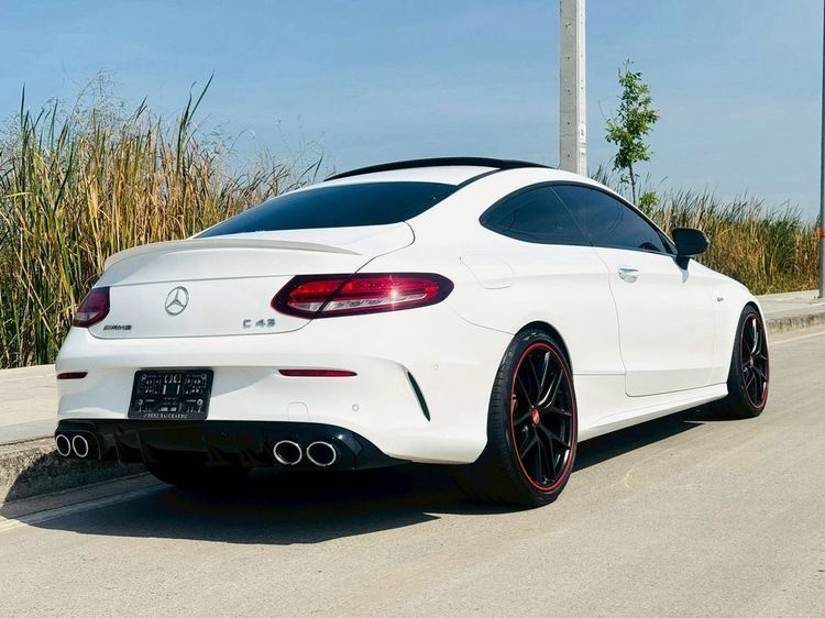 Mercedes-Benz C-Class 2020 C43 Sedan เบนซิน เกียร์อัตโนมัติ ขาว รูปที่ 4