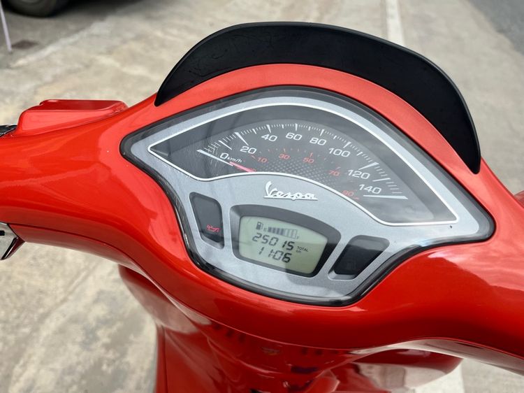 Vespa sprint 150  รูปที่ 7