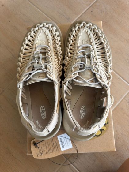 รองเท้า keen