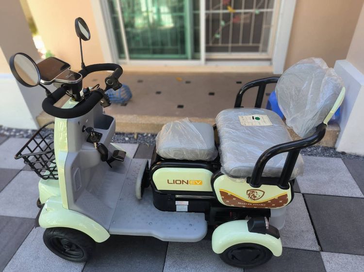 ขายรถไฟฟ้า 4 ล้อ lion care มือสอง สภาพใหม่มาก