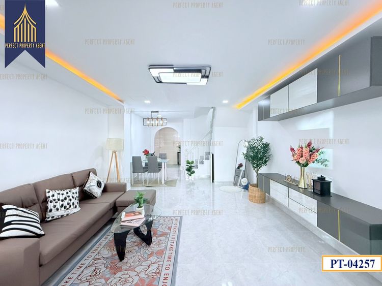 ขายบ้าน เคซีรามอินทรา 3พร้อมอยู่ราคาเบาๆ หทัยราษฎร์ คลองสามวา  กรุงเทพฯ รูปที่ 3