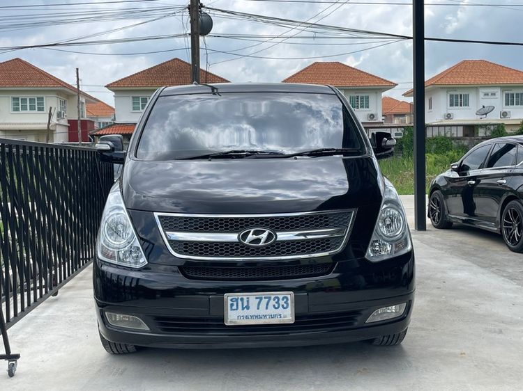 Hyundai H-1  2011 2.5 Deluxe Utility-car ดีเซล ไม่ติดแก๊ส เกียร์อัตโนมัติ ดำ รูปที่ 2