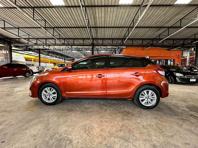 Toyota Yaris 2014 1.2 E Sedan เบนซิน ไม่ติดแก๊ส เกียร์อัตโนมัติ แดง รูปที่ 4