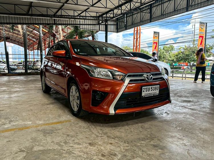 Toyota Yaris 2014 1.2 E Sedan เบนซิน ไม่ติดแก๊ส เกียร์อัตโนมัติ แดง รูปที่ 3