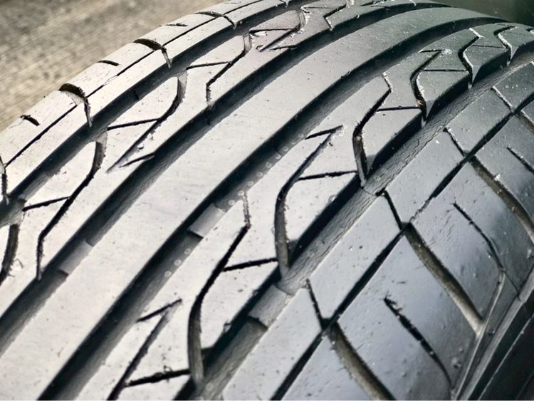 ยาง185 65 R14 ของMAXXIS ปี2019 สภาพดี ใช้งานน้อย ดอกยางสวย ถอดจากรถตัวเอง ใข้งานดีปกติ รูปที่ 16