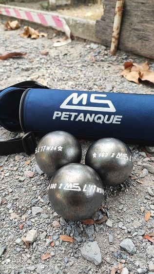 ขายลูกเปตอง