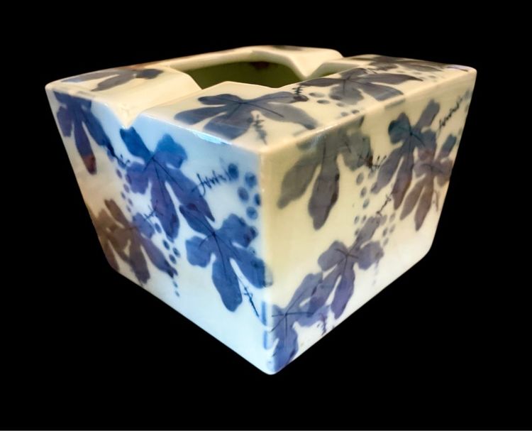 ที่เขี่ยบุหรี่กระเบื้อง รูปที่ 4