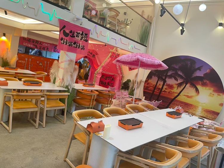 ขายอาคารพาณิชย์ 4 คูหา 3 ชั้นครึ่ง ทำเลทอง สี่แยกเหม่งจ๋าย เห็นชัด ติดถนนใหญ่ เหมาะสำหรับทุกประเภทธุรกิจ รูปที่ 2