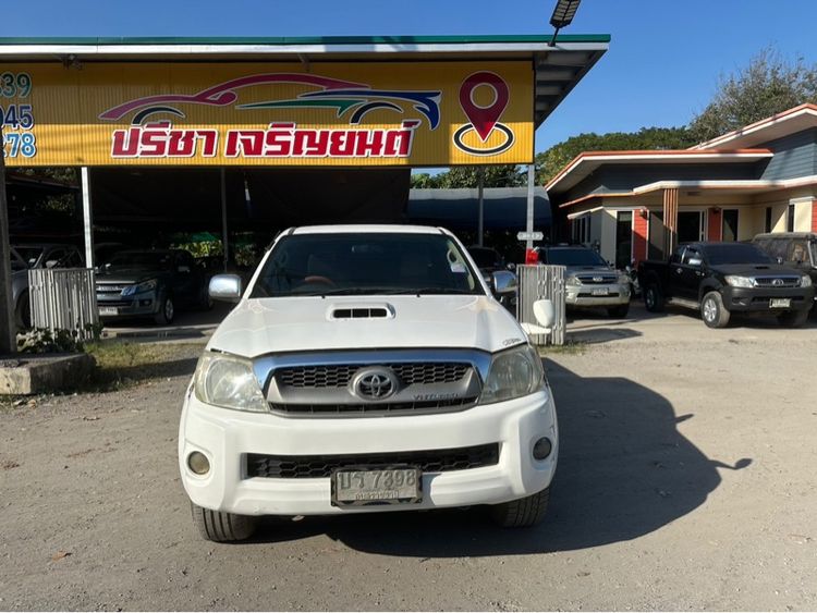 Toyota Hilux Vigo 2010 2.5 E Prerunner VN Turbo Pickup ดีเซล ไม่ติดแก๊ส เกียร์ธรรมดา ขาว รูปที่ 2