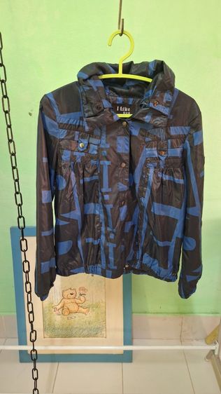 เสื้อแจ็คเก็ตลายกราฟฟิก รูปที่ 3