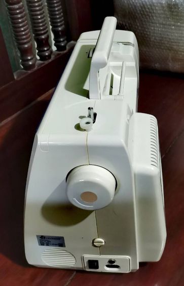 ขายจักรเย็บผ้า JUKI สภาพใหม่ ใช้นิดเดียว รูปที่ 3