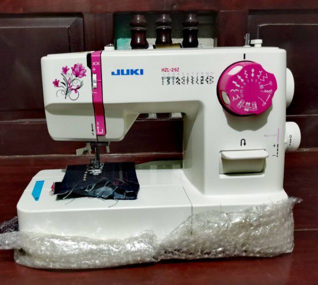ขายจักรเย็บผ้า JUKI สภาพใหม่ ใช้งานน้อยมาก