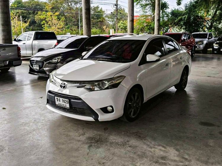 รถ Toyota Vios 1.5 G สี ขาว