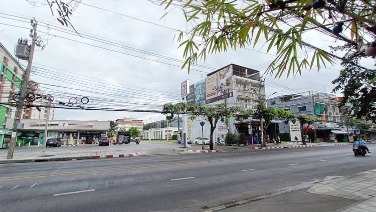 ขายอาคารพาณิชย์ 2 คูหา 3.5 ชั้น อ่อนนุช 21 ทำเลทอง เหมาะทำธุรกิจ ราคาพิเศษ รูปที่ 3