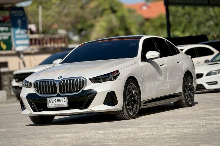 BMW I5 2023 eDrive40 M Sport Sedan ไฟฟ้า ไม่ติดแก๊ส เกียร์อัตโนมัติ ขาว รูปที่ 3