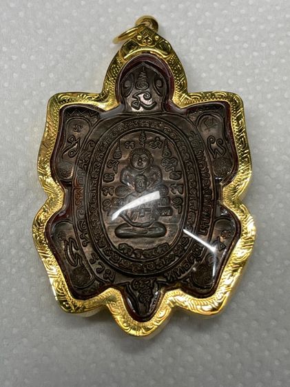 จัดให้ปีใหม่องค์เดียวครับ(หมดโปรฯเสาร์ที่ 10 มกรา) เหรียญพญาเต่าเรือน รุ่นรวมพุทธคุณ เนื้อนวะ โค๊ตเฮง หลวงปู่หลิว ปี 2538  พร้อมกรอบทอง