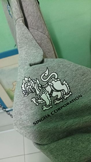 เสื้อฮู้ดซิปเรื่องเด่นเย็นนี้ รูปที่ 6