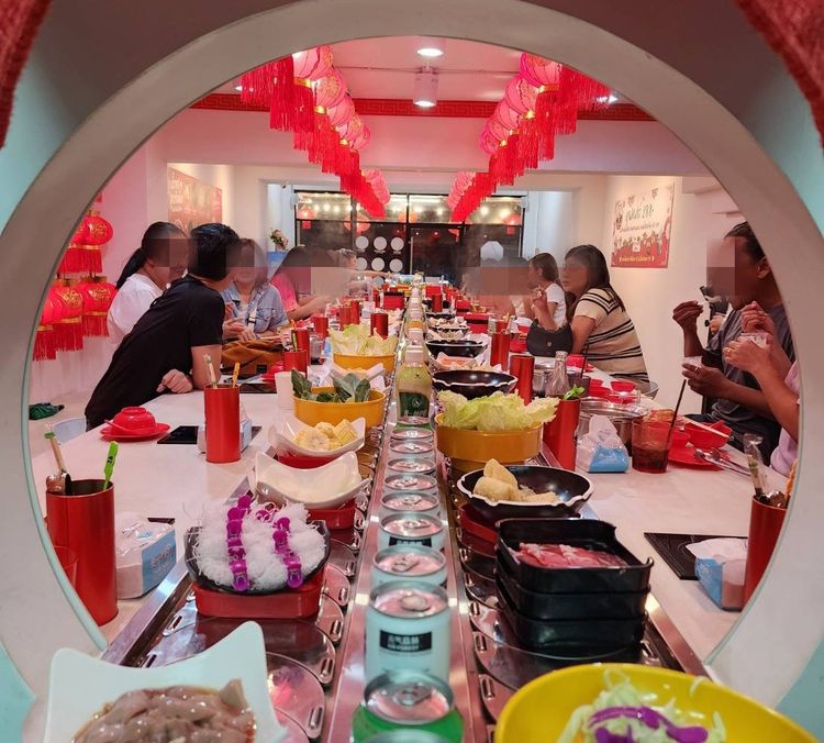 เซ้งร้านชาบูสายพาน ปากซอยโชคชัย 4 ย่านของกิน ร้านเด่น เห็นชัด ร้านยังเปิดขายอยู่ รูปที่ 4