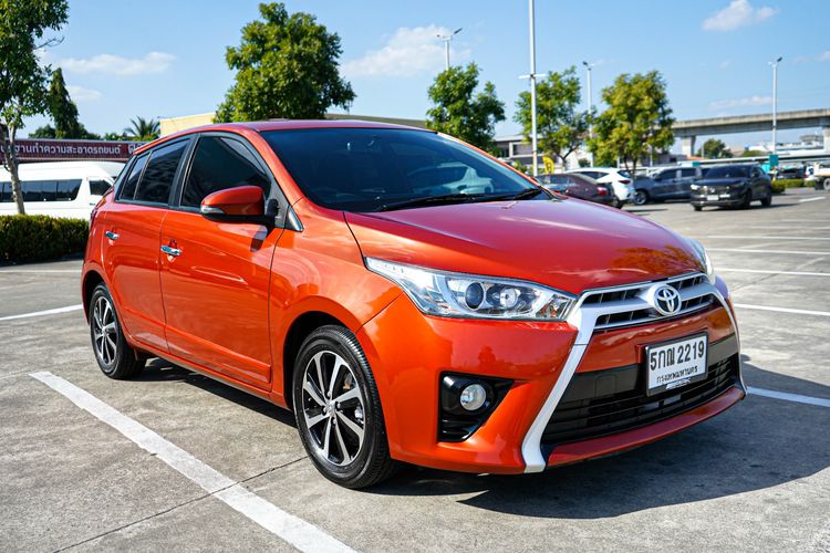 Toyota Yaris 2016 1.2 G Sedan เบนซิน ไม่ติดแก๊ส เกียร์อัตโนมัติ ส้ม รูปที่ 3
