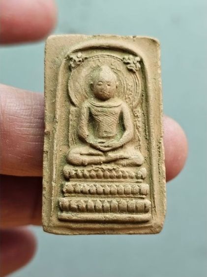 พระพิมพ์คันธราช เนื้อดิน แม่ชีบุญเรือน วัดอาวุธ ออกวัดสารนารถ ระยอง ปี2499