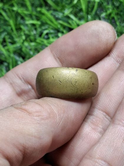 (ปิดแล้วครับ) รุ่นแรก วัดละมุด อยุธยา แหวนปลอกมีดเก่าแท้ดูง่ายครับ