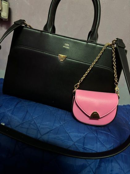Lyn amaze s handbags. รูปที่ 2