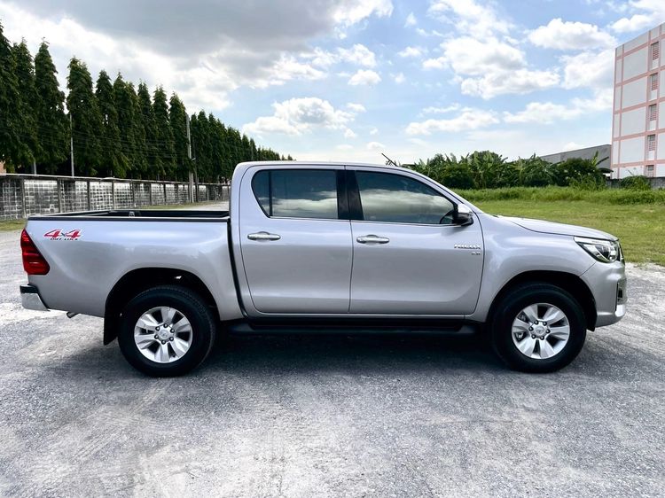 Toyota Hilux Revo 2019 2.8 G 4WD Pickup ดีเซล ไม่ติดแก๊ส เกียร์ธรรมดา เทา รูปที่ 4