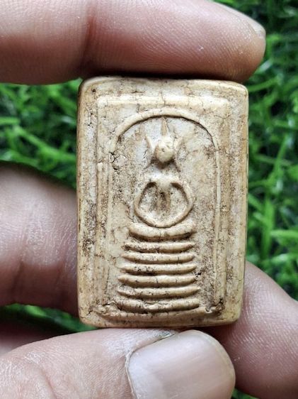 (ปิดแล้วครับ)พระสมเด็จเนื้อผงเก่า