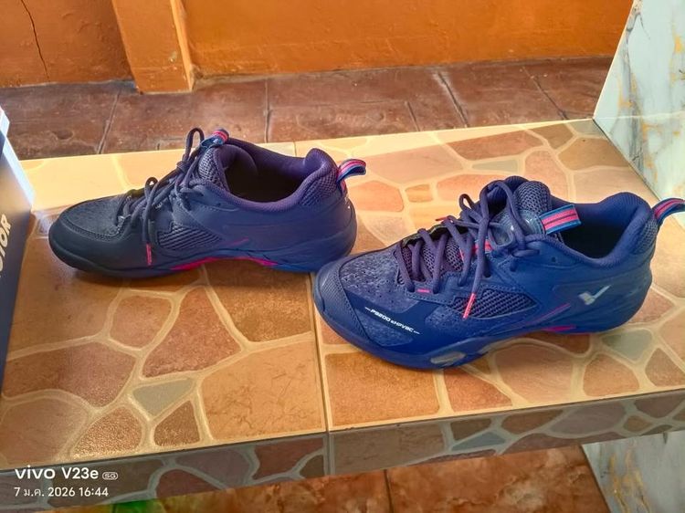 รองเท้าแบด Victor P9200cHP VBC size 42EU ใส่ไปครั้งเดียว รูปที่ 3