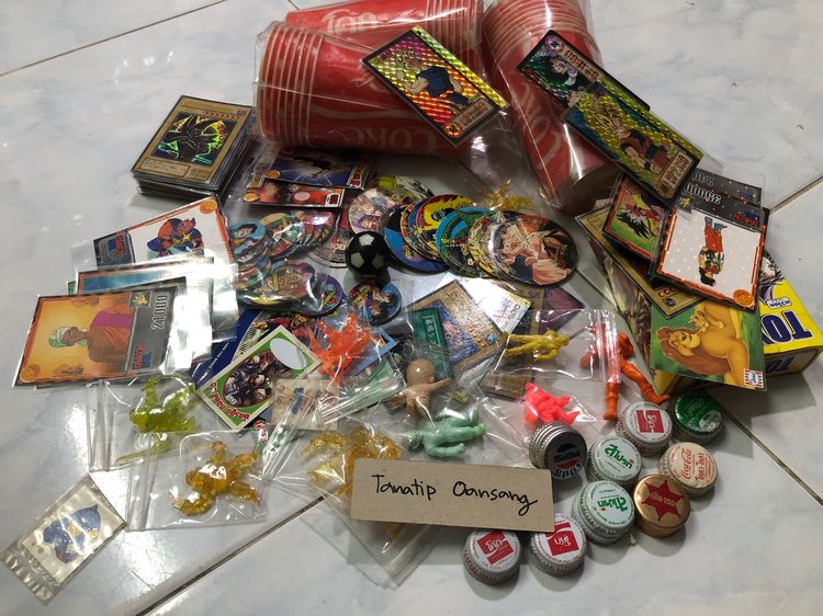 ของสะสม ของเล่นเก่า การ์ด ตุ่น