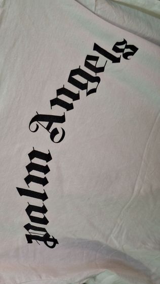 เสื้อยืดคอกลมแขนสั้น จากแบรนด์ Palm Angels พิมพ์ลายกล้วยที่มีเปลือกลายเสือดาว