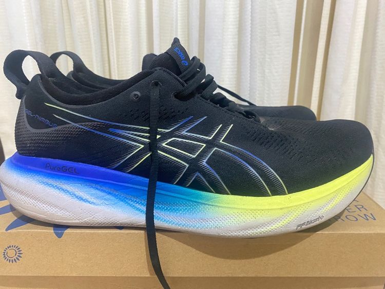 รองเท้าวิ่ง Asics gel nimbus 25