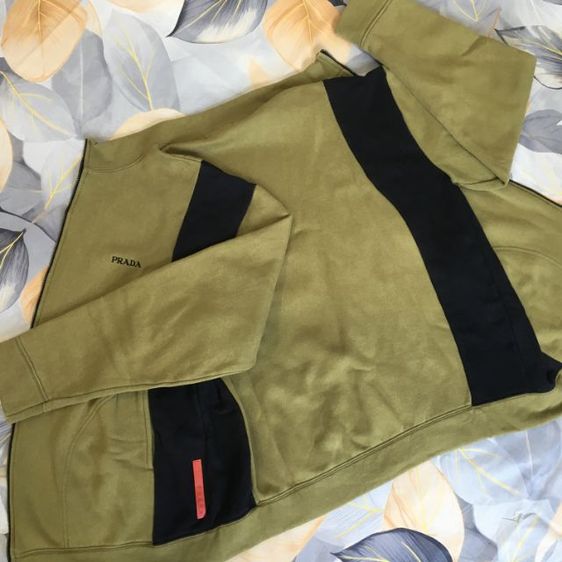 Prada Sport เสื้อแจ็คเก็ตกันหนาว สีเขียวขี้ม้า ดีไซน์สปอร์ตคลาสสิก สภาพนางฟ้า รูปที่ 15