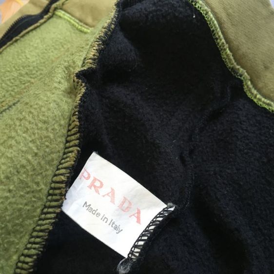 Prada Sport เสื้อแจ็คเก็ตกันหนาว สีเขียวขี้ม้า ดีไซน์สปอร์ตคลาสสิก สภาพนางฟ้า รูปที่ 12