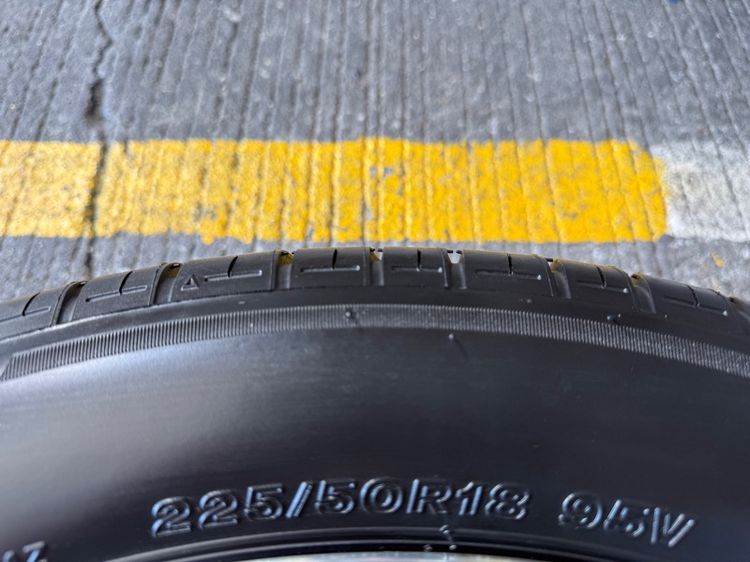 Toyota Corolla Cross GR Sport 18 นิ้ว Top 🛞 รูปที่ 6