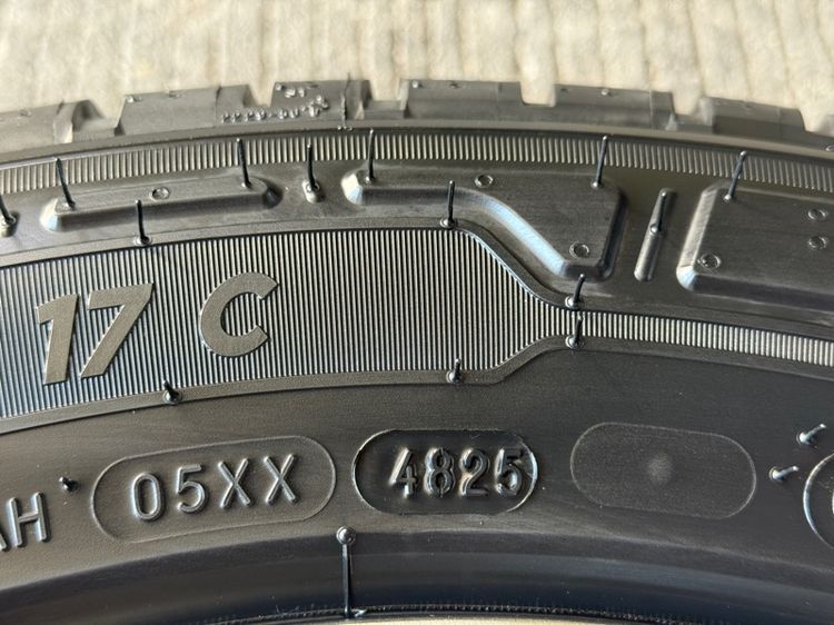 Hyundai H-1. Vip 17 นิ้ว Top (สี Hyper)💢 รูปที่ 5