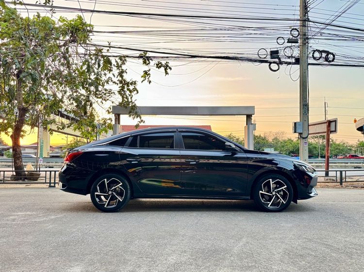 MG MG5 2024 1.5 X Sedan เบนซิน ไม่ติดแก๊ส เกียร์อัตโนมัติ ดำ รูปที่ 3