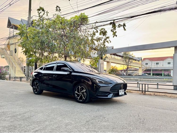 รถ MG MG5 1.5 X สี ดำ