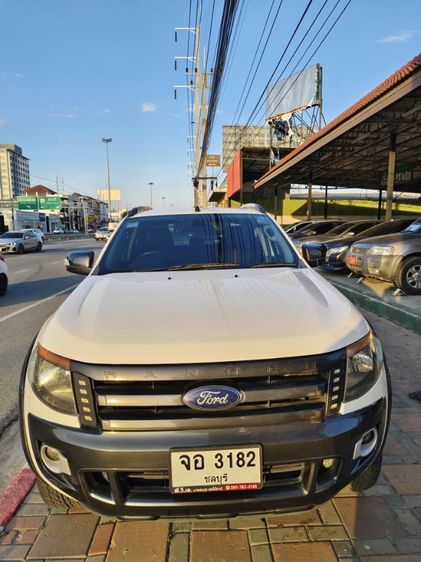 รถ Ford Ranger 3.2 Wildtrak 4WD สี ขาว