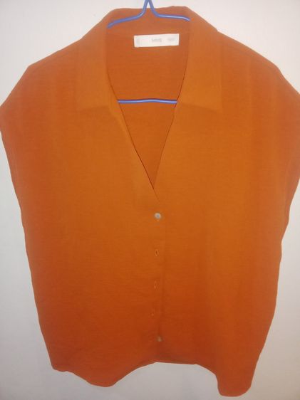 เสื้อMNGผ้าดีมากกระดุมอย่างดีซื้อมาจากนอกใส่สบายไฮโซ