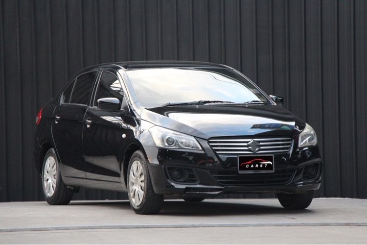 Suzuki Ciaz 2018 1.2 GL Sedan เบนซิน ไม่ติดแก๊ส เกียร์ธรรมดา ดำ รูปที่ 2