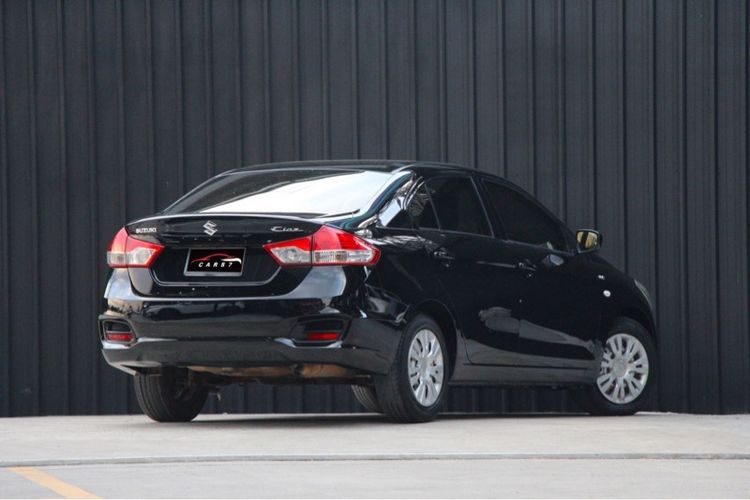 Suzuki Ciaz 2018 1.2 GL Sedan เบนซิน ไม่ติดแก๊ส เกียร์ธรรมดา ดำ รูปที่ 3