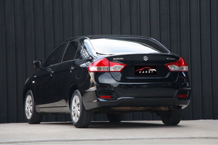 Suzuki Ciaz 2018 1.2 GL Sedan เบนซิน ไม่ติดแก๊ส เกียร์ธรรมดา ดำ รูปที่ 4