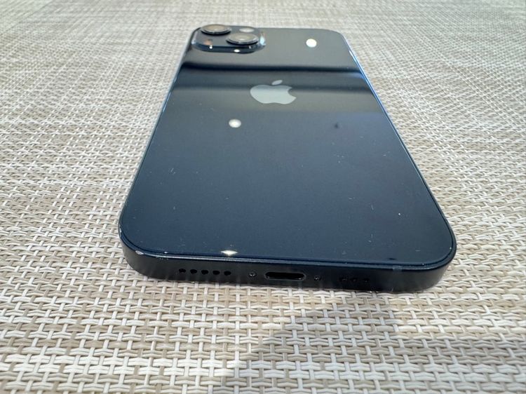 iPhone 13 สีดำ 128 เครื่องเดิมๆไม่เคยซ่อม มีรอยตามรูป รูปที่ 4