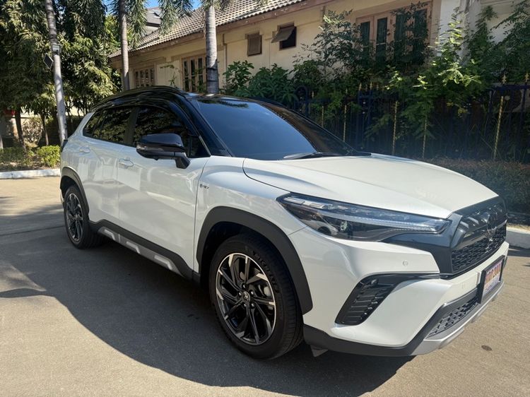 รถ Toyota Corolla Cross 1.8 HYBRID สี ขาว