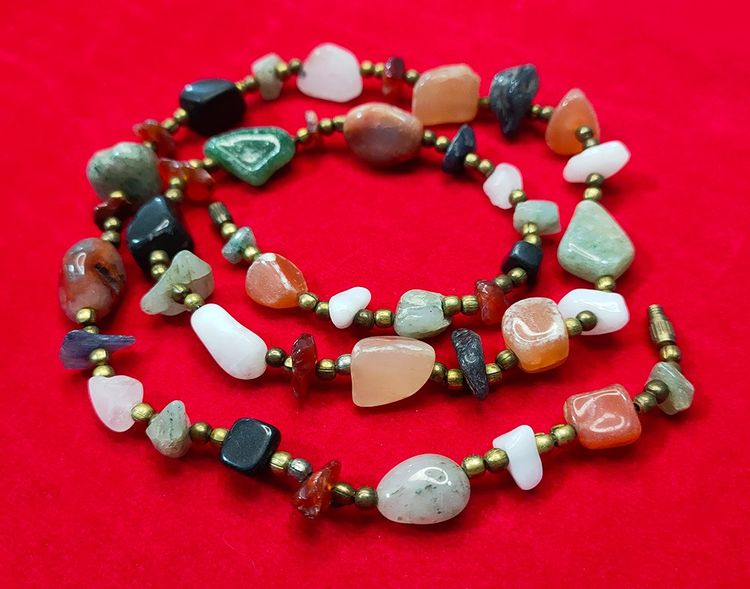 💟 สร้อยหยกหินมงคล 