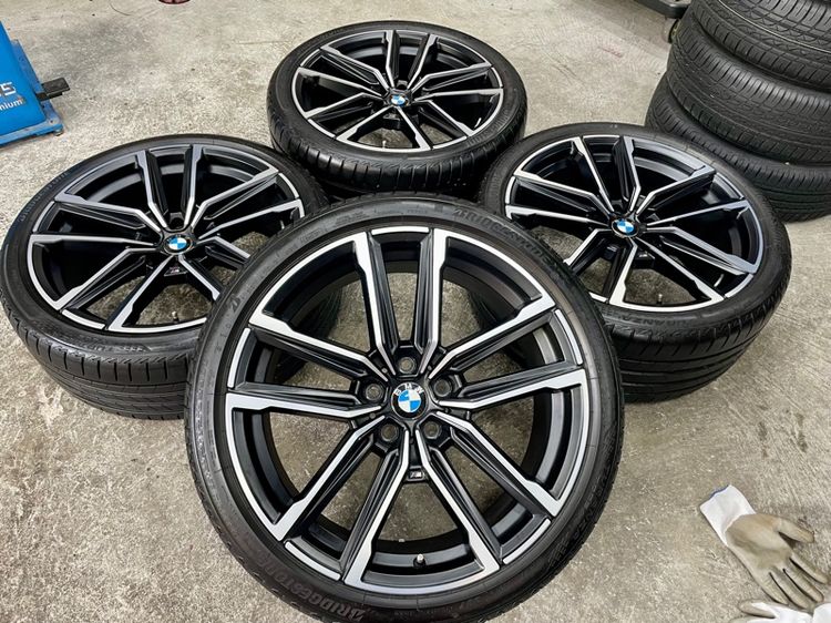 ล้อแม็ก BMW 430i ขอบ 19” 5 รู 112 ล้อสวยสีเดิม ยาง BRIDGESTONE 225-40R19 หลัง 255-35R19 ปี 21 พร้อมใช้งาน รูปที่ 3